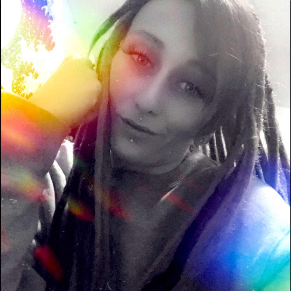 Meet your Posher, Steph